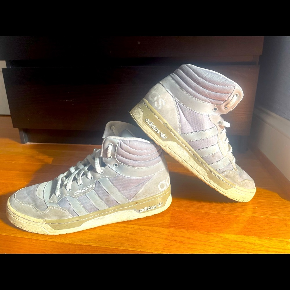 Men’s Adidas High Top